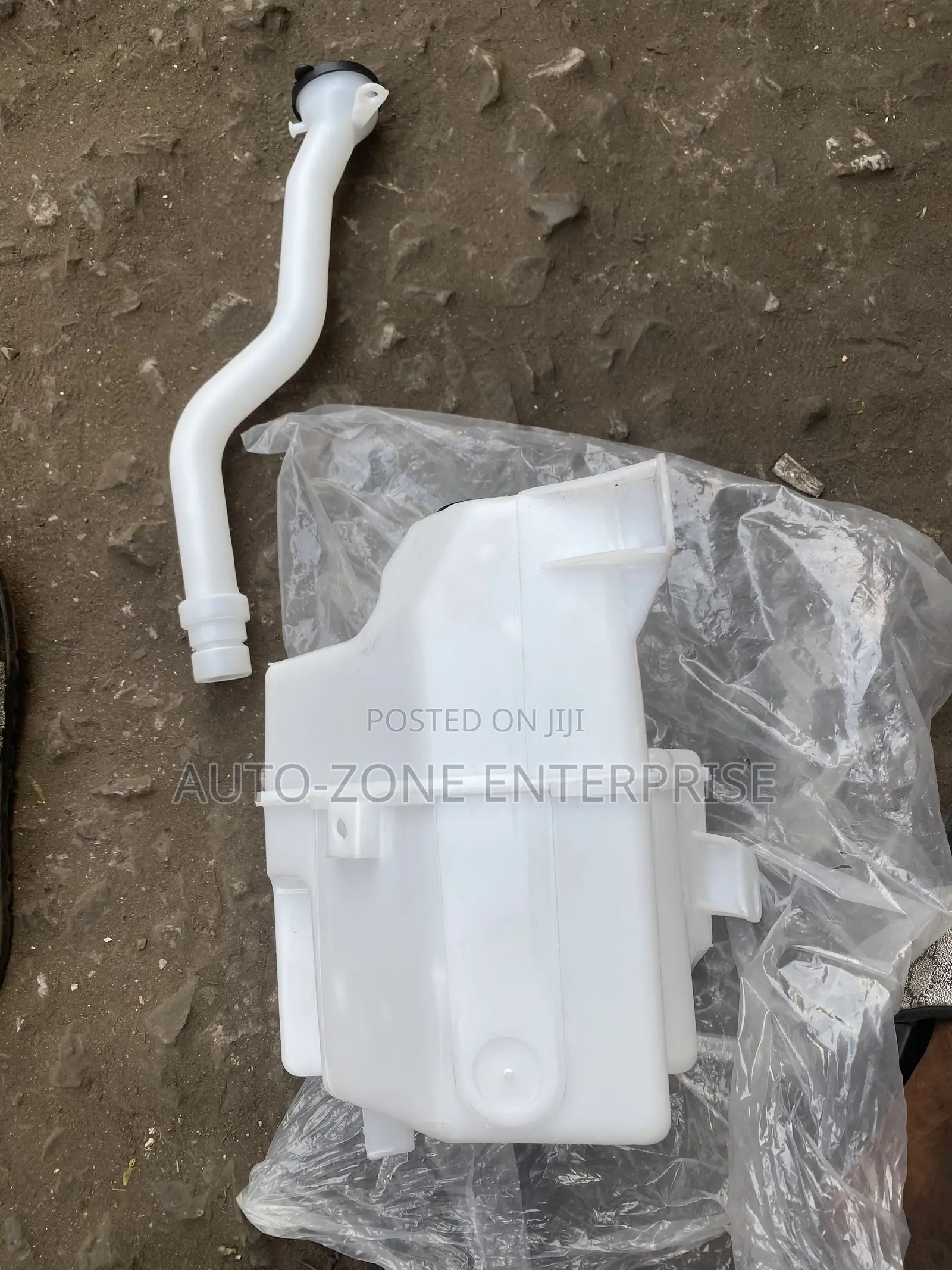 Toyota RAV4 2019-2026 Wiper Wash Reservoir/Wiper Bottle With Motor