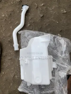 Toyota RAV4 2019-2026 Wiper Wash Reservoir/Wiper Bottle With Motor