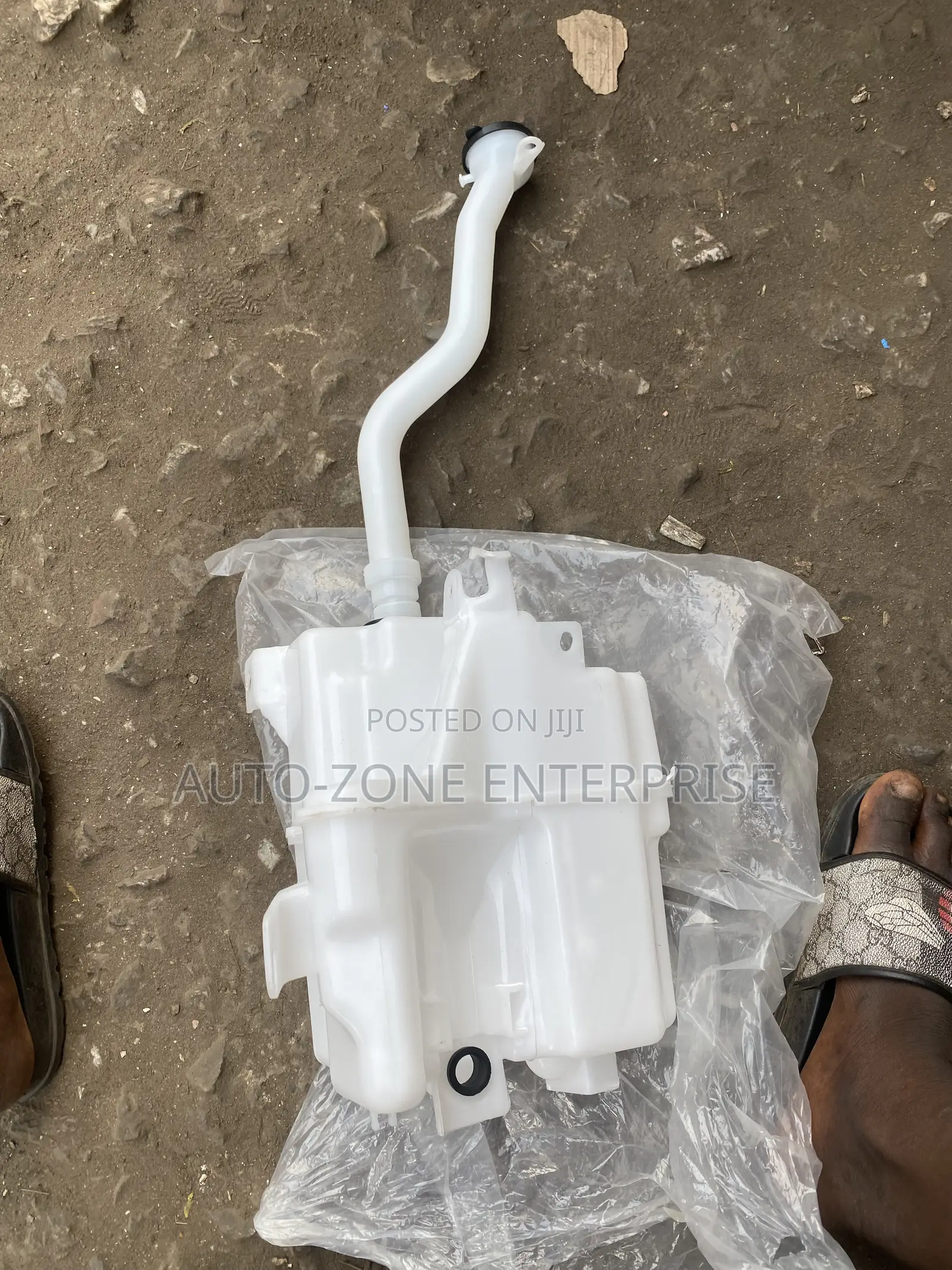 Toyota RAV4 2019-2026 Wiper Wash Reservoir/Wiper Bottle With Motor