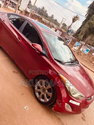 Hyundai Elantra Limited Sedan FWD (1.8L 4cyl 6A) 2013 Red