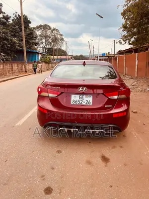 Hyundai Elantra Limited Sedan FWD (1.8L 4cyl 6A) 2013 Red