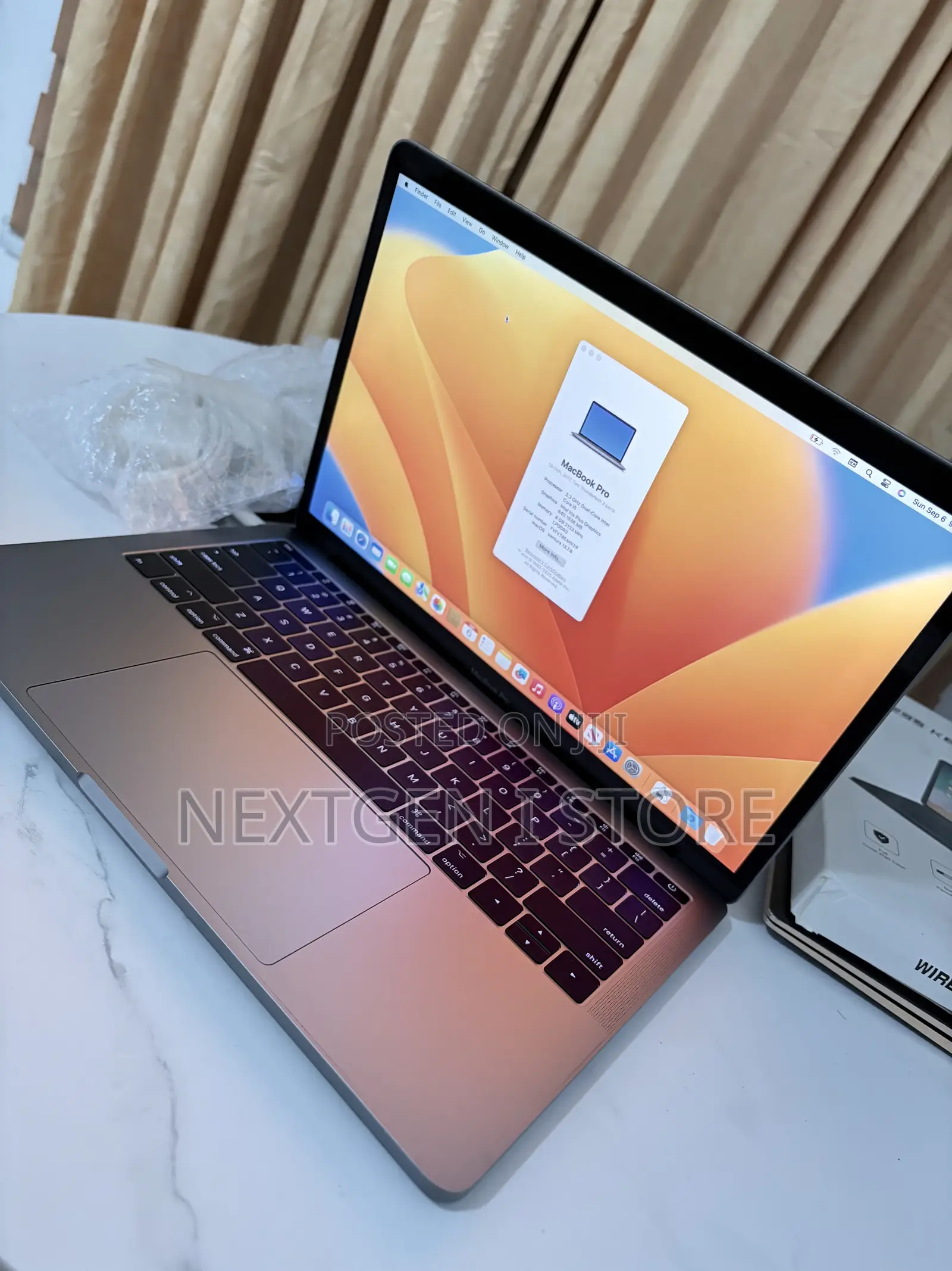 Laptop Apple MacBook Pro 2017 8GB Intel Core i5 SSD 256GB