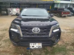 Toyota Fortuner 2.7 AWD 2018 Black