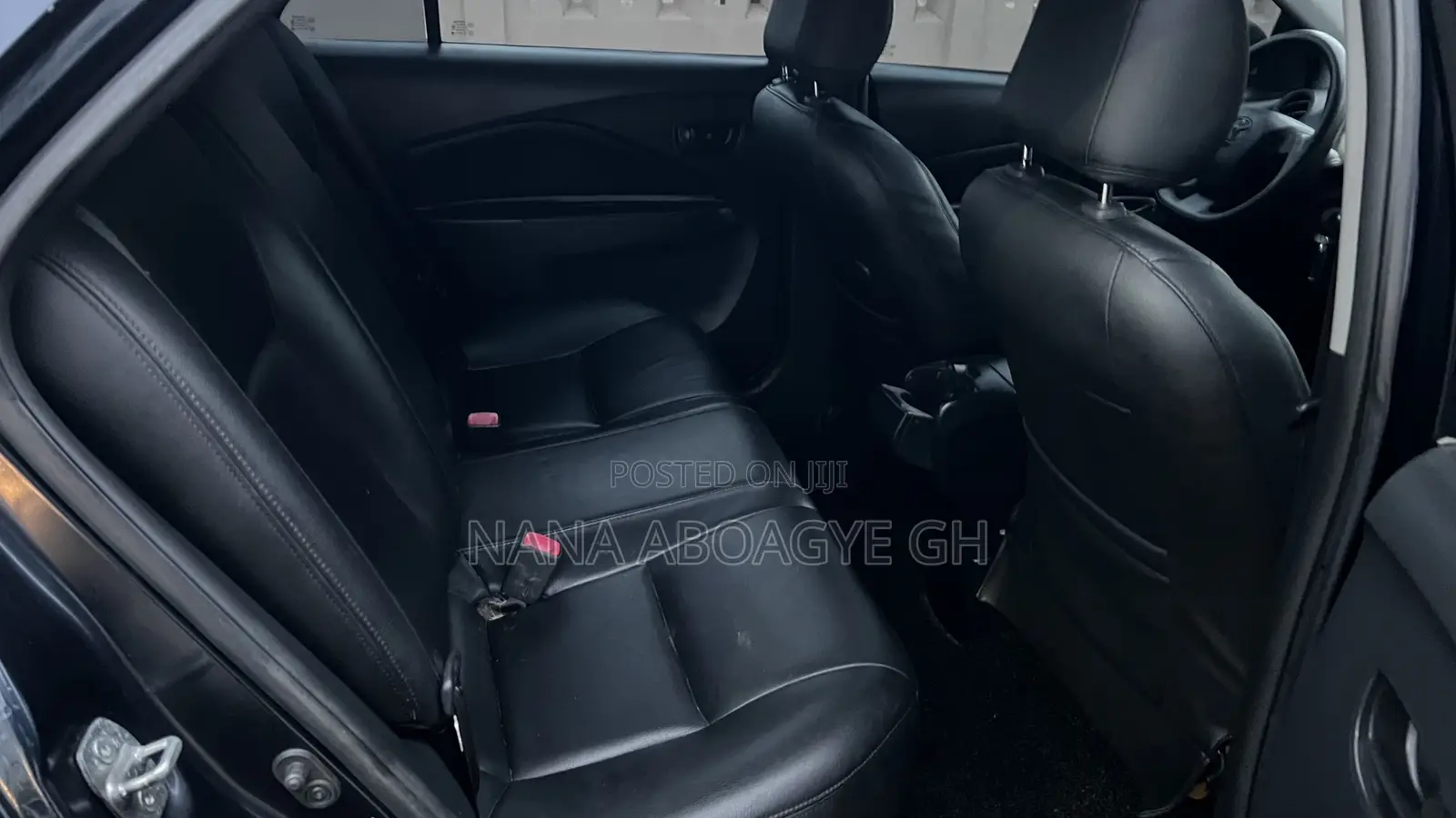 Toyota Yaris 2011 Black