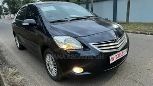 Toyota Yaris 2011 Black