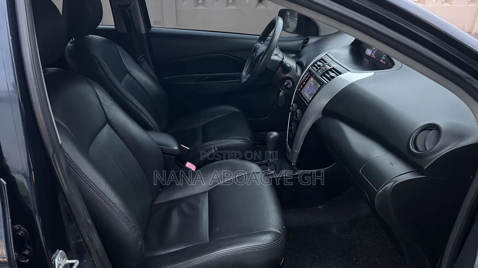 Toyota Yaris 2011 Black