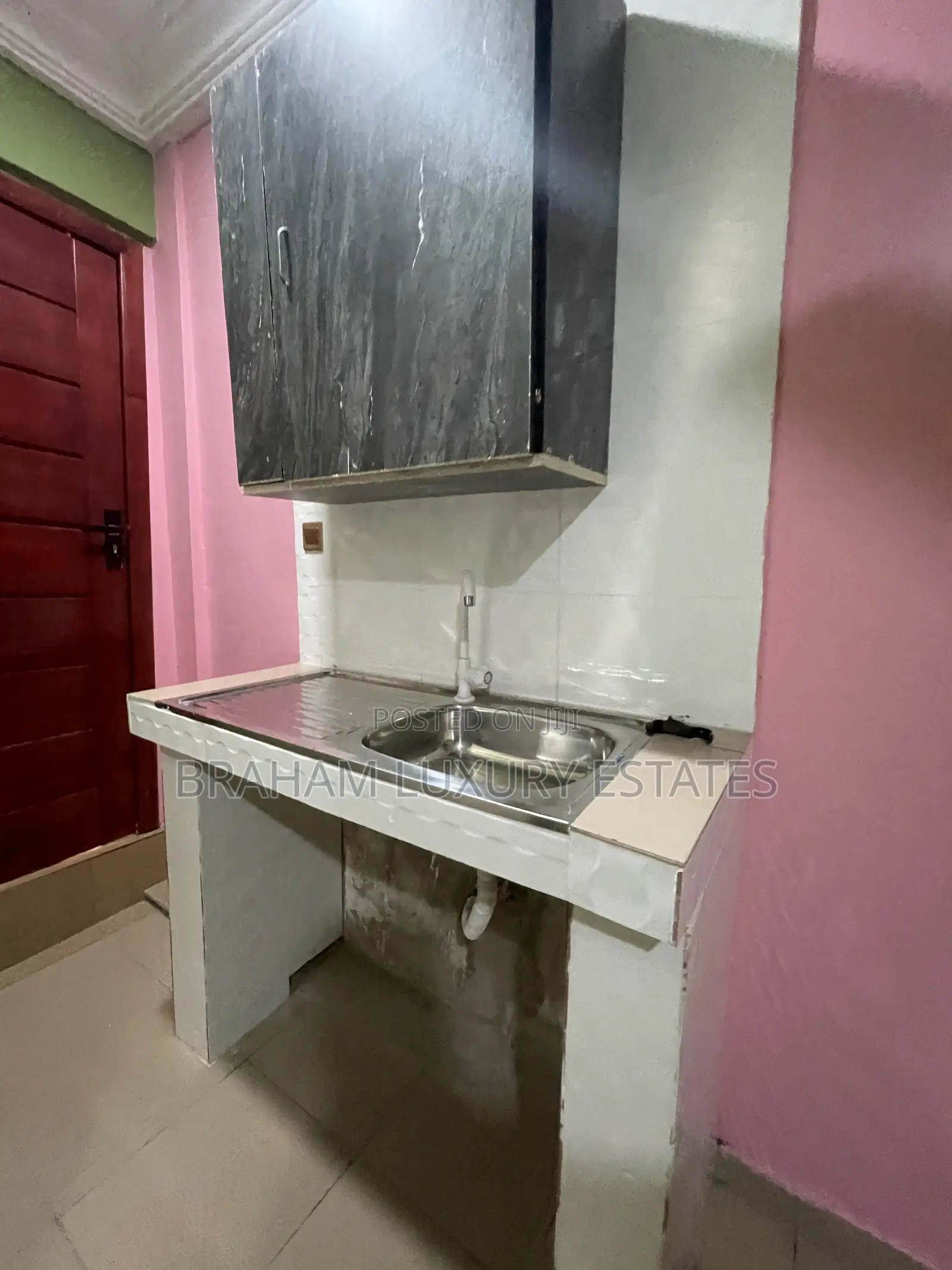 1bdrm Apartment in Braham Luxury, East Legon for rent