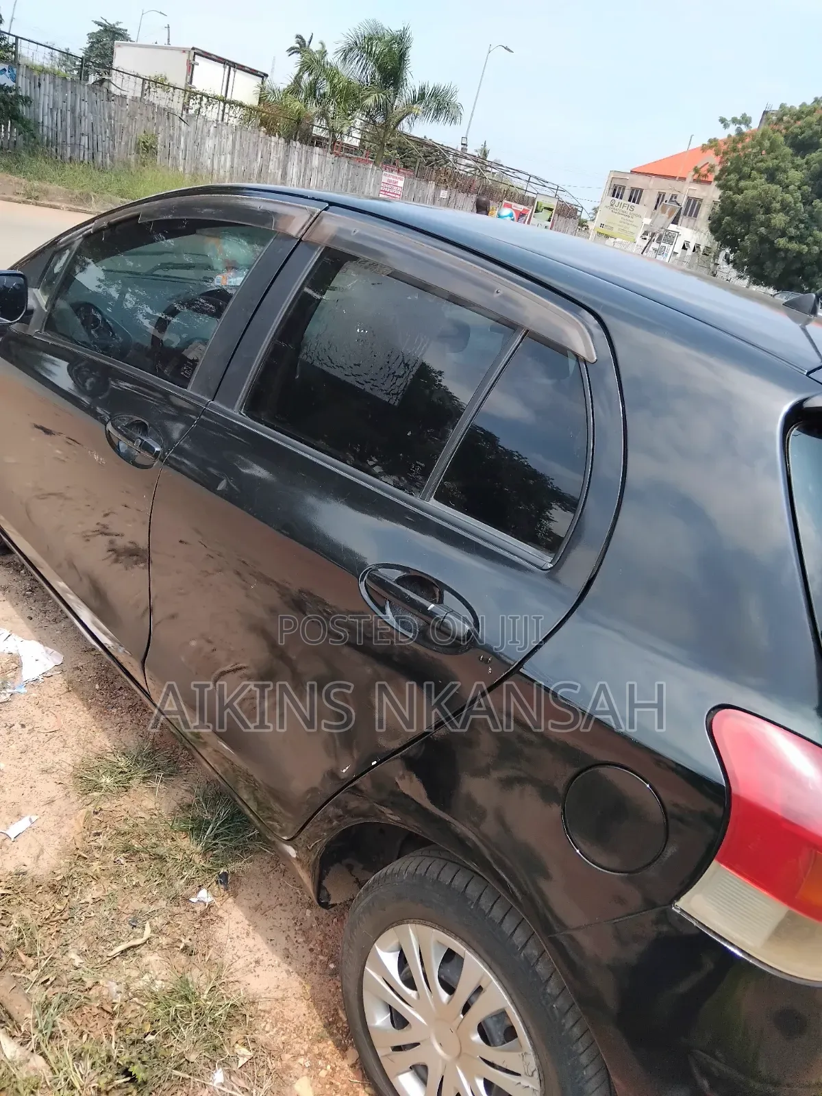 Toyota Vitz 2010 Black