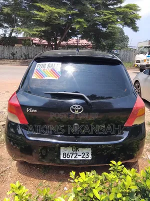 Toyota Vitz 2010 Black