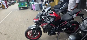 Kawasaki Z900 2024 Red