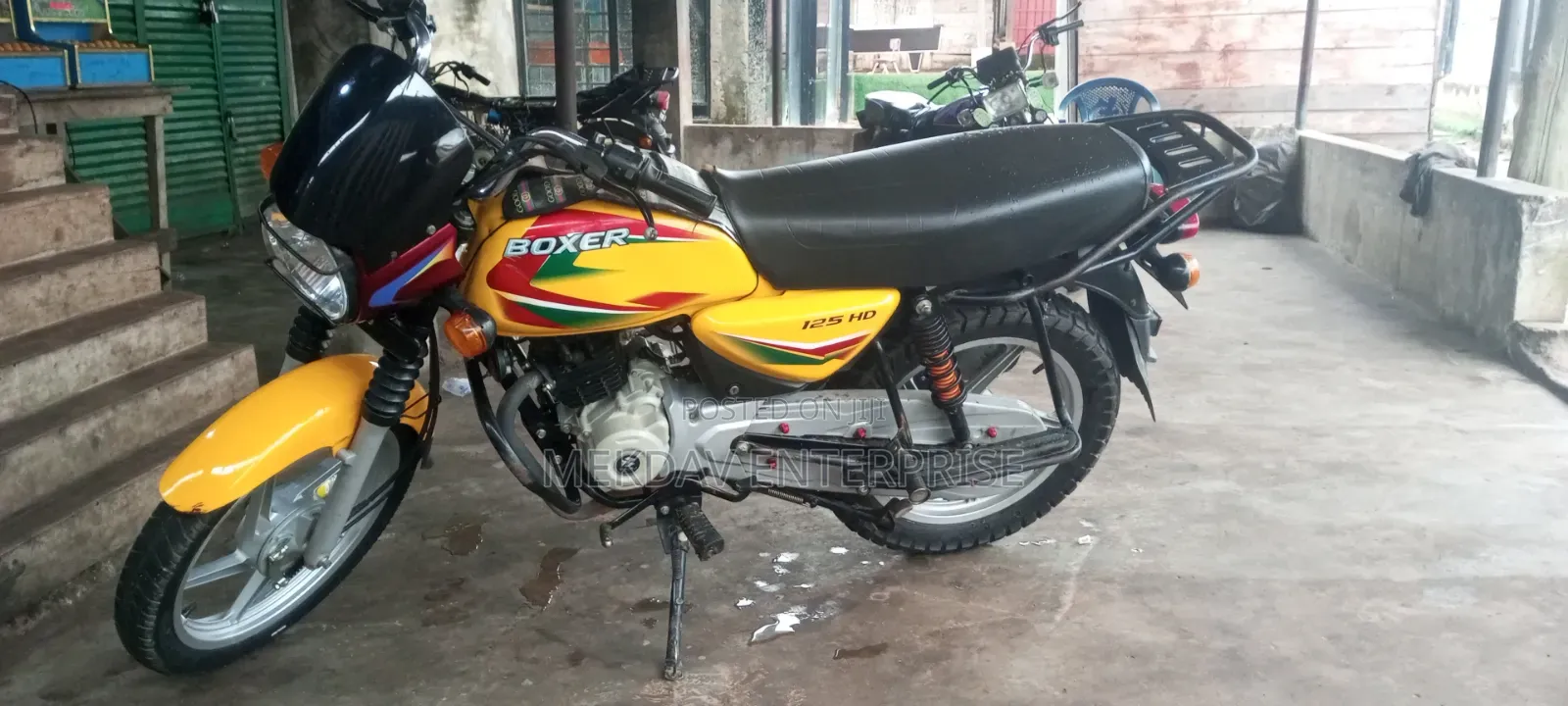 Bajaj Boxer 125 2016 Yellow