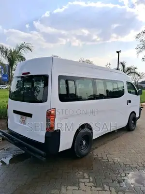 Nissan Caravan 2018 White