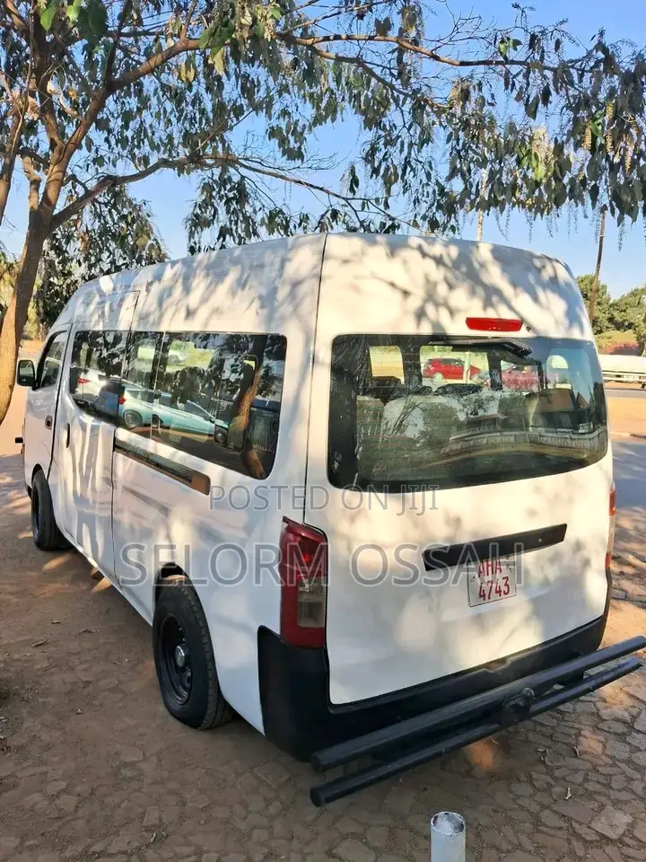 Nissan Caravan 2018 White