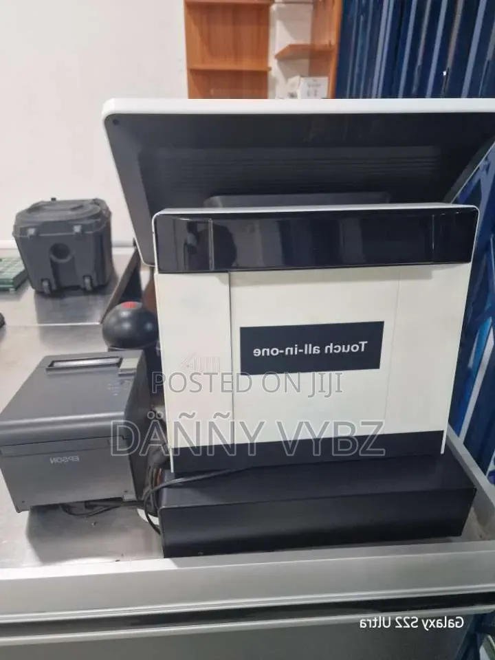 Desktop Computer Touchmate 16GB Intel Core i7 SSD 500GB