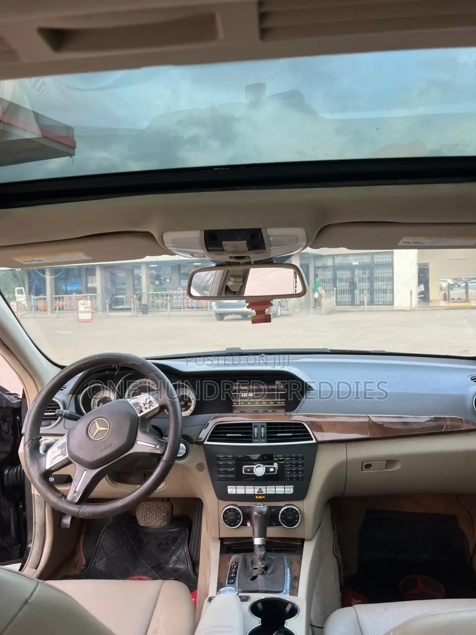 Mercedes-Benz C250 2012 Black