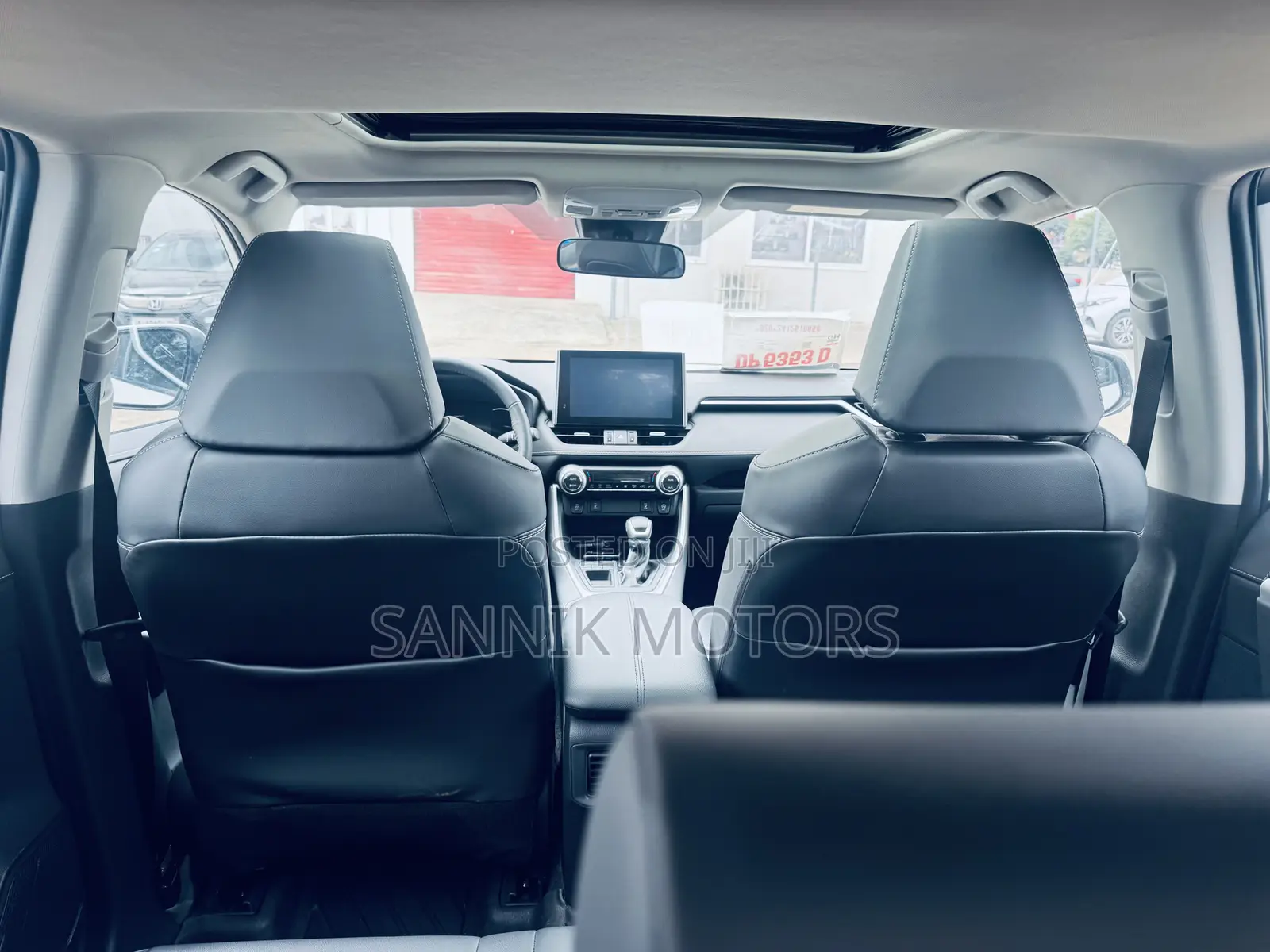 Toyota RAV4 Limited 2022 White