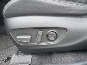 Toyota RAV4 Limited 2022 White