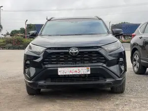 Toyota RAV4 2021 Black