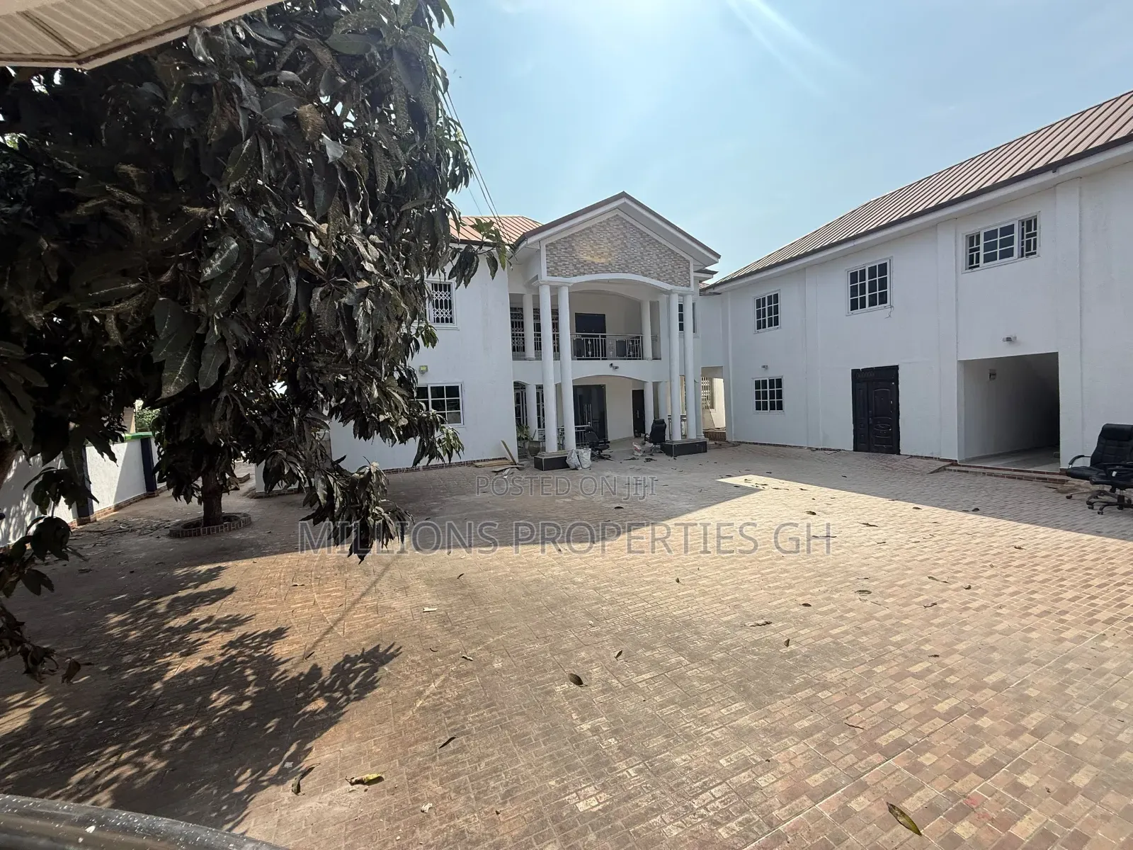 Hospital 4sale Accra Kasoa 19Rooms