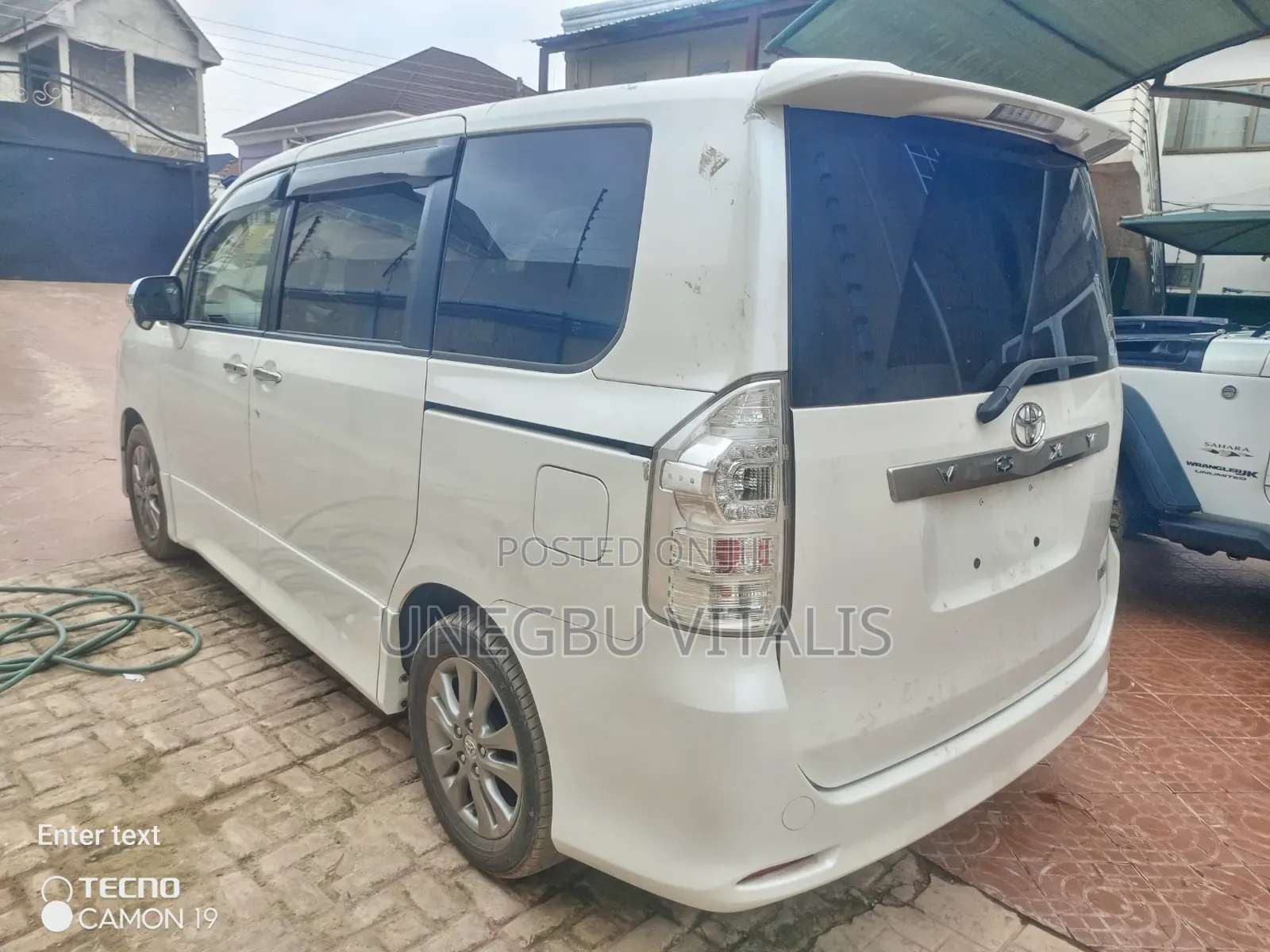 Toyota Voxy 2012 White