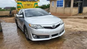 Toyota Camry 2014 Silver