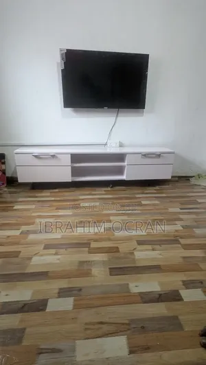 TV Stand Made With Laminated Board With Very Good Finishes