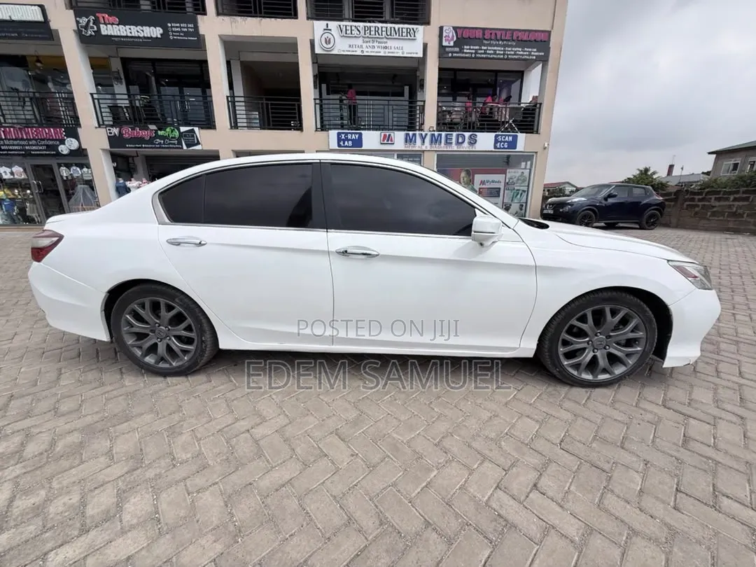 Honda Accord EX-L 4dr Sedan (2.4L 4cyl CVT) 2015 White