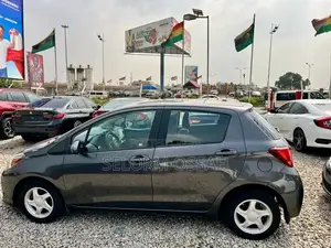 Toyota Yaris 2015 Black