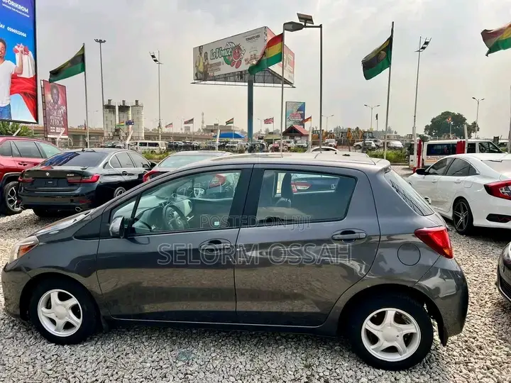 Toyota Yaris 2015 Black