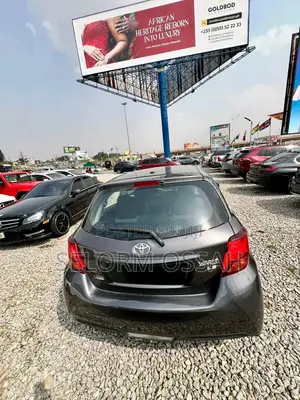 Toyota Yaris 2015 Black