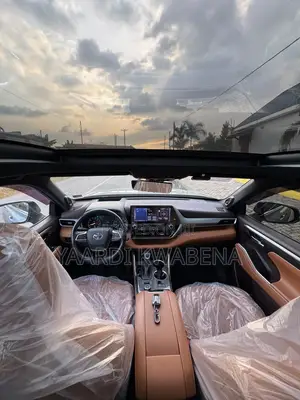 Toyota Highlander Platinum 2022 Blue
