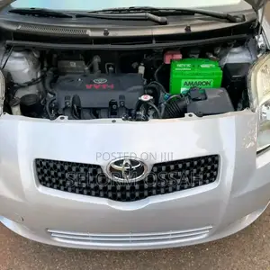 Toyota Yaris 2010 Silver