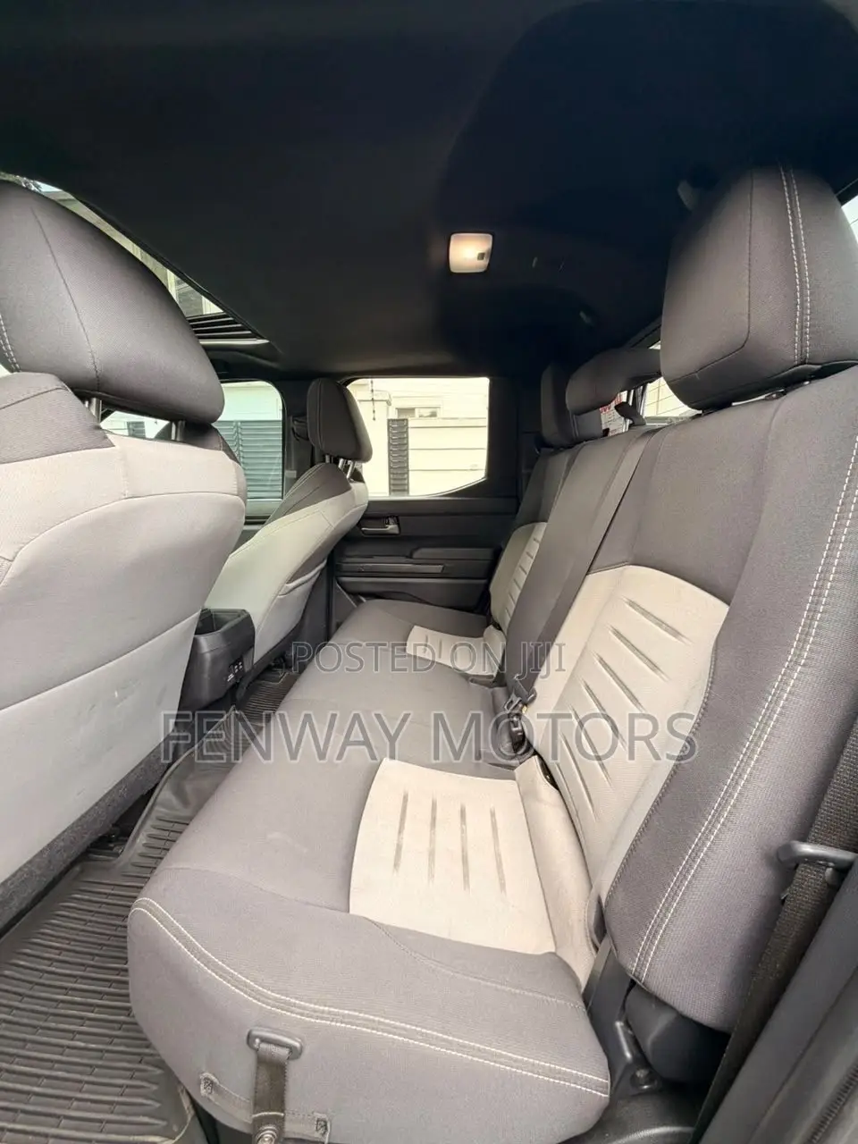 Toyota Tacoma SR5 Double Cab 6' Bed AT 2024 Black