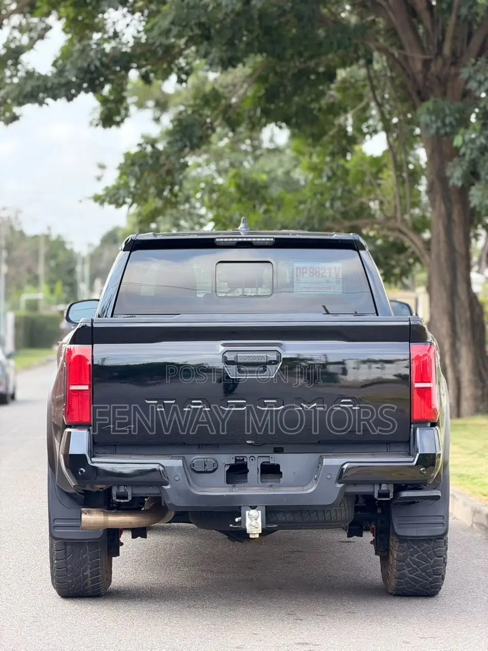Toyota Tacoma SR5 Double Cab 6' Bed AT 2024 Black