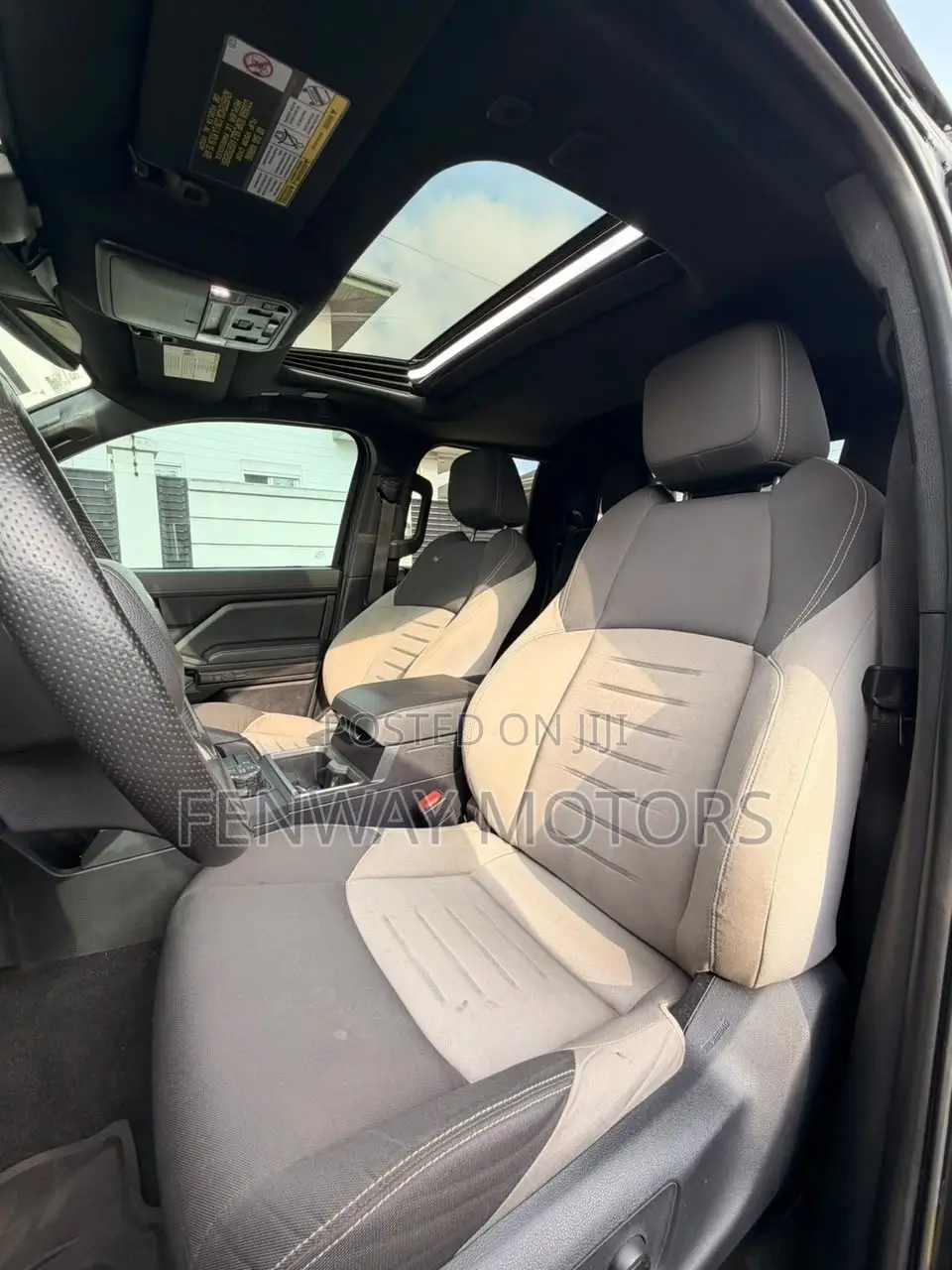 Toyota Tacoma SR5 Double Cab 6' Bed AT 2024 Black