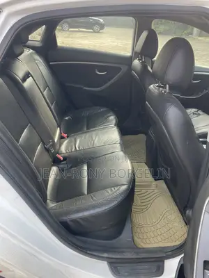Hyundai Elantra 2015 White