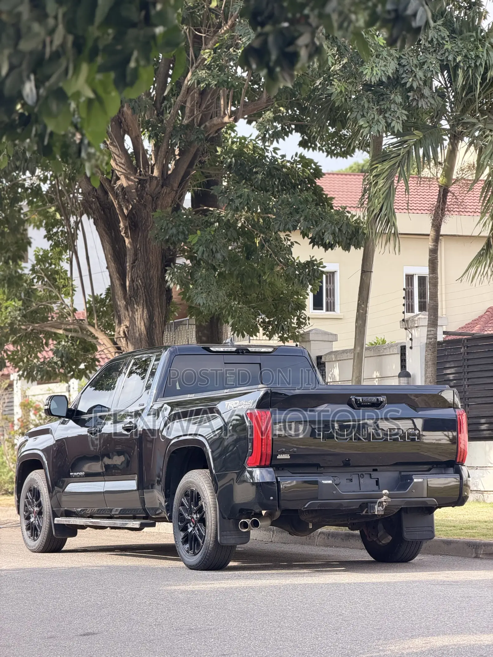 Toyota Tundra SR Double Cab 6.5' Bed 2023 Black