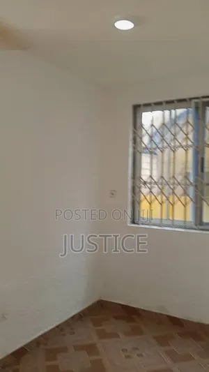 12bdrm Apartment in Ablekuma, Olebu for sale