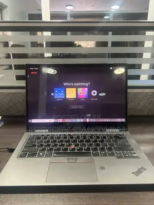 Laptop Lenovo ThinkPad X1 Yoga Gen 8 16GB Intel Core i7 SSD 256GB