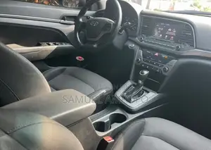 Hyundai Elantra Limited 2018 Black