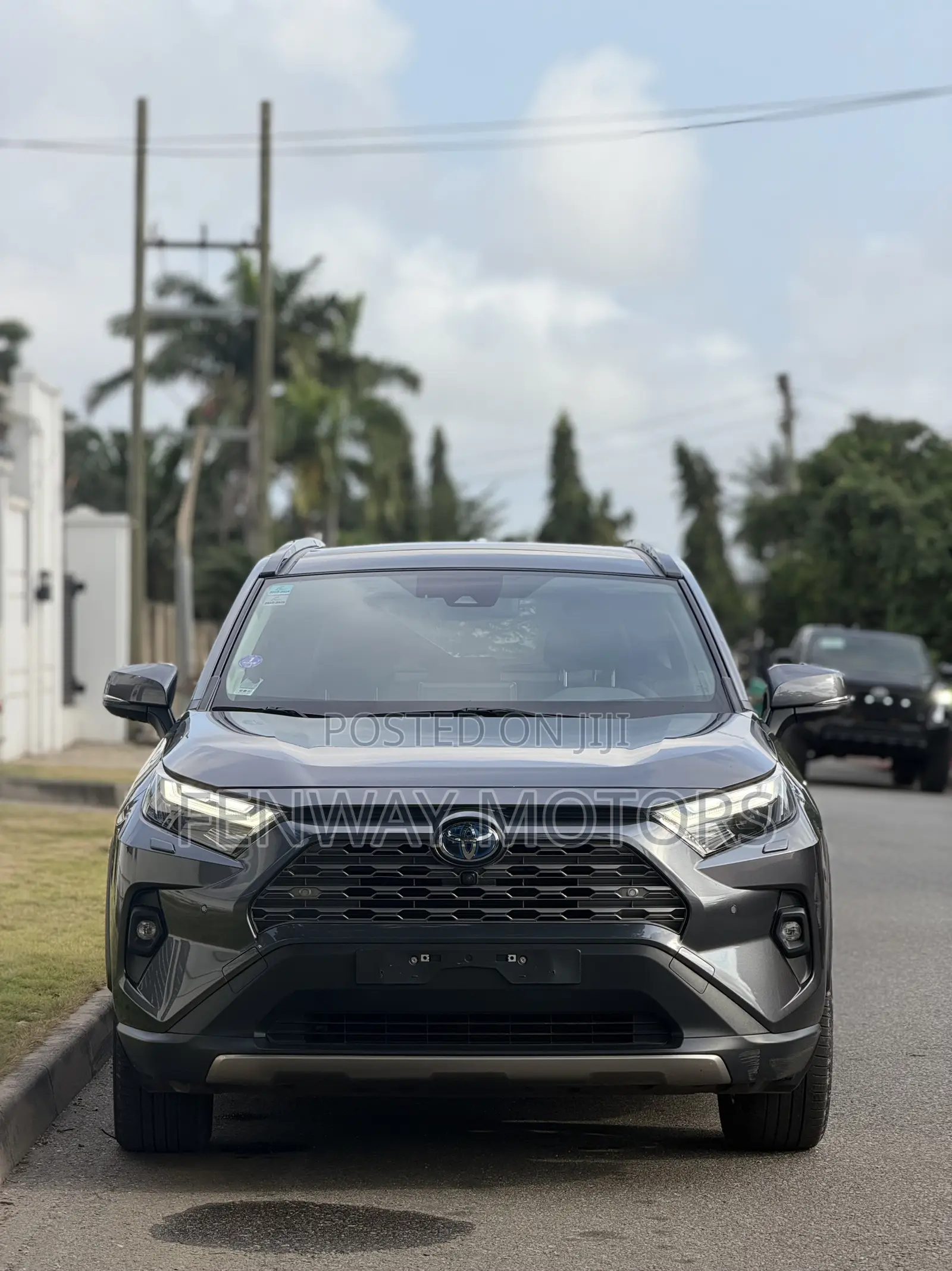 Toyota RAV4 XLE Premium 2022 Silver