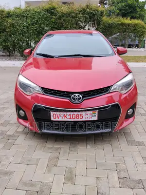 Toyota Corolla 2015 Red