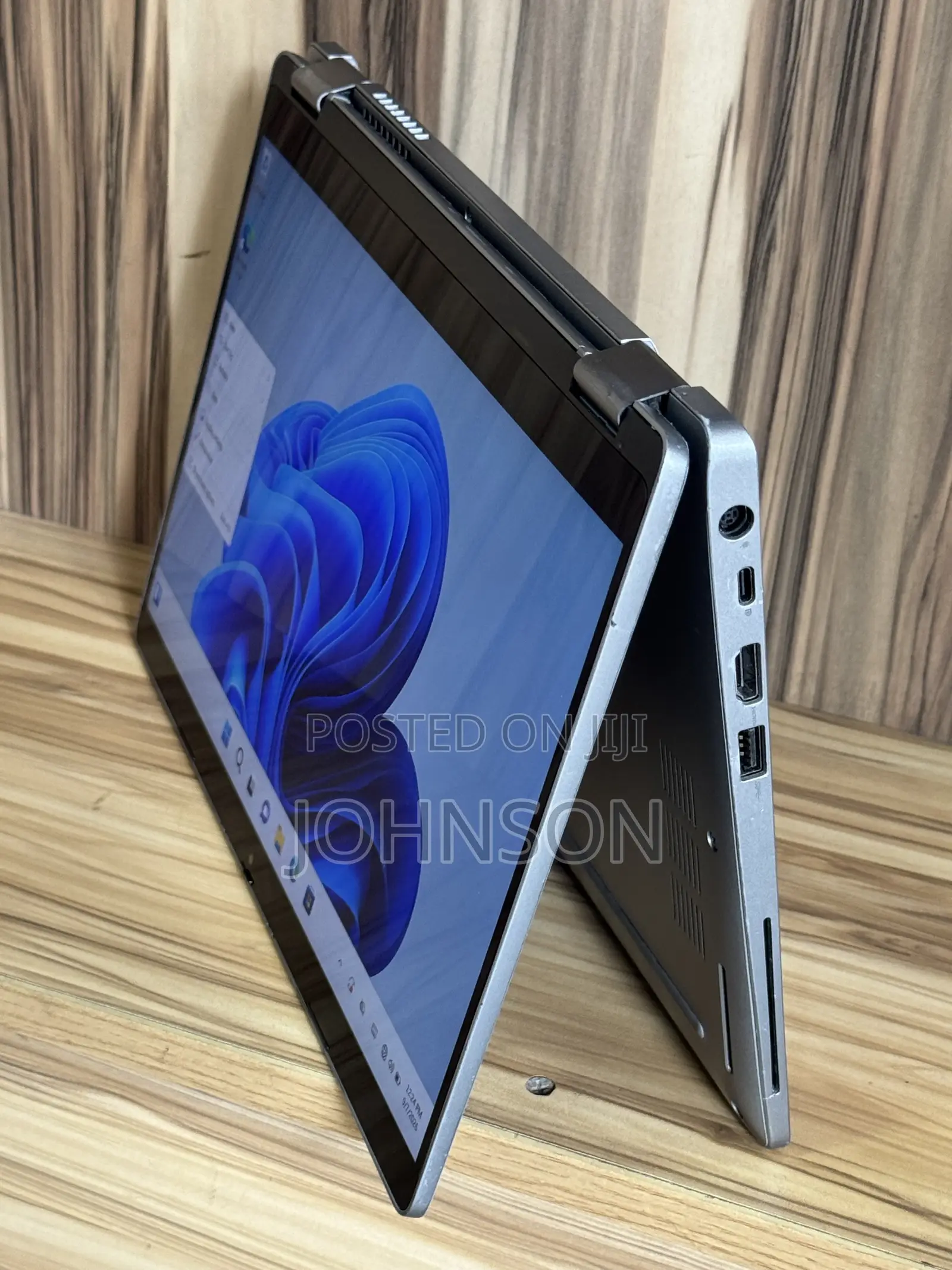 Laptop Dell Latitude 5300 2-in-1 8GB Intel Core i5 SSD 256GB