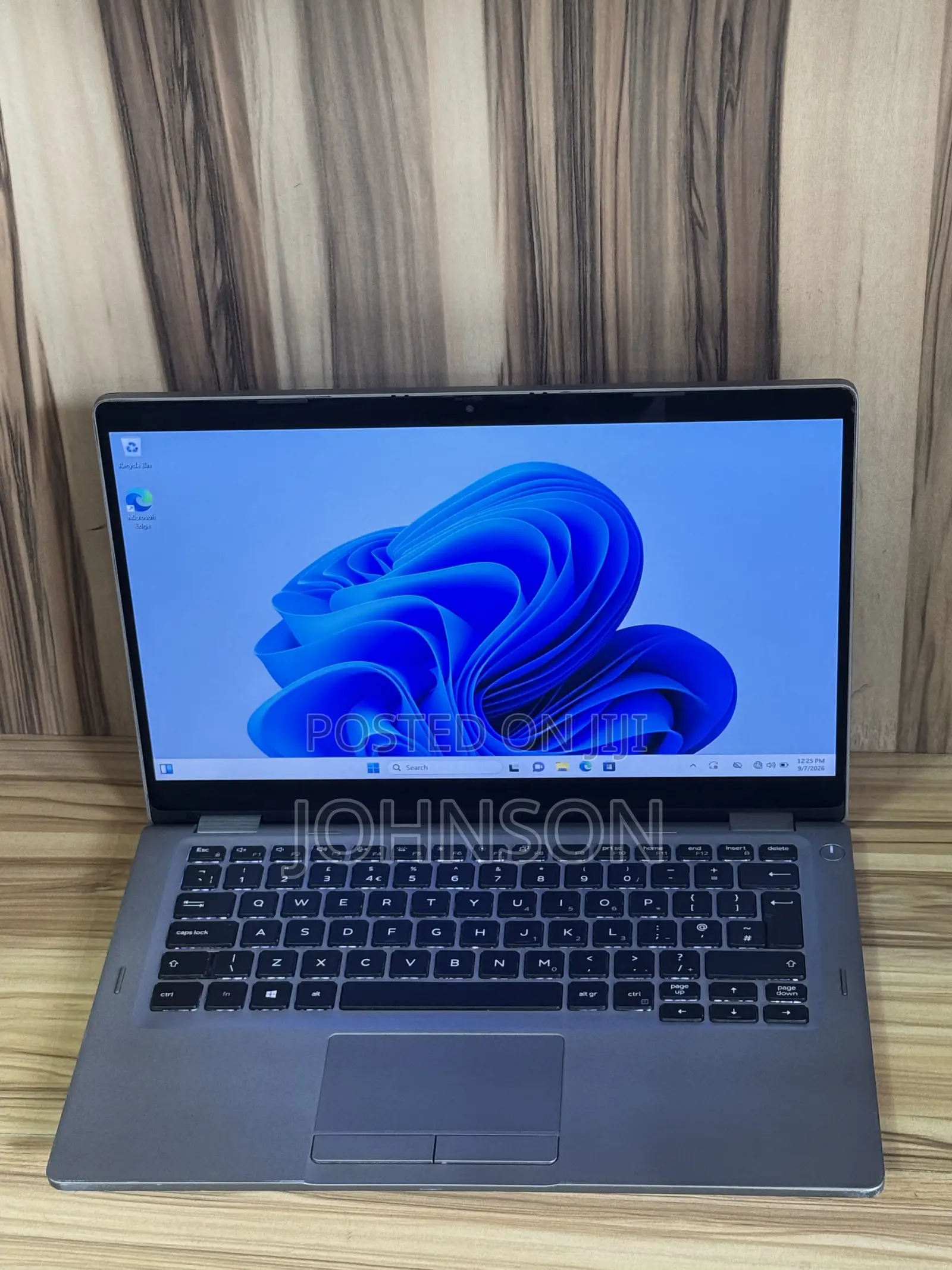 Laptop Dell Latitude 5300 2-in-1 8GB Intel Core i5 SSD 256GB