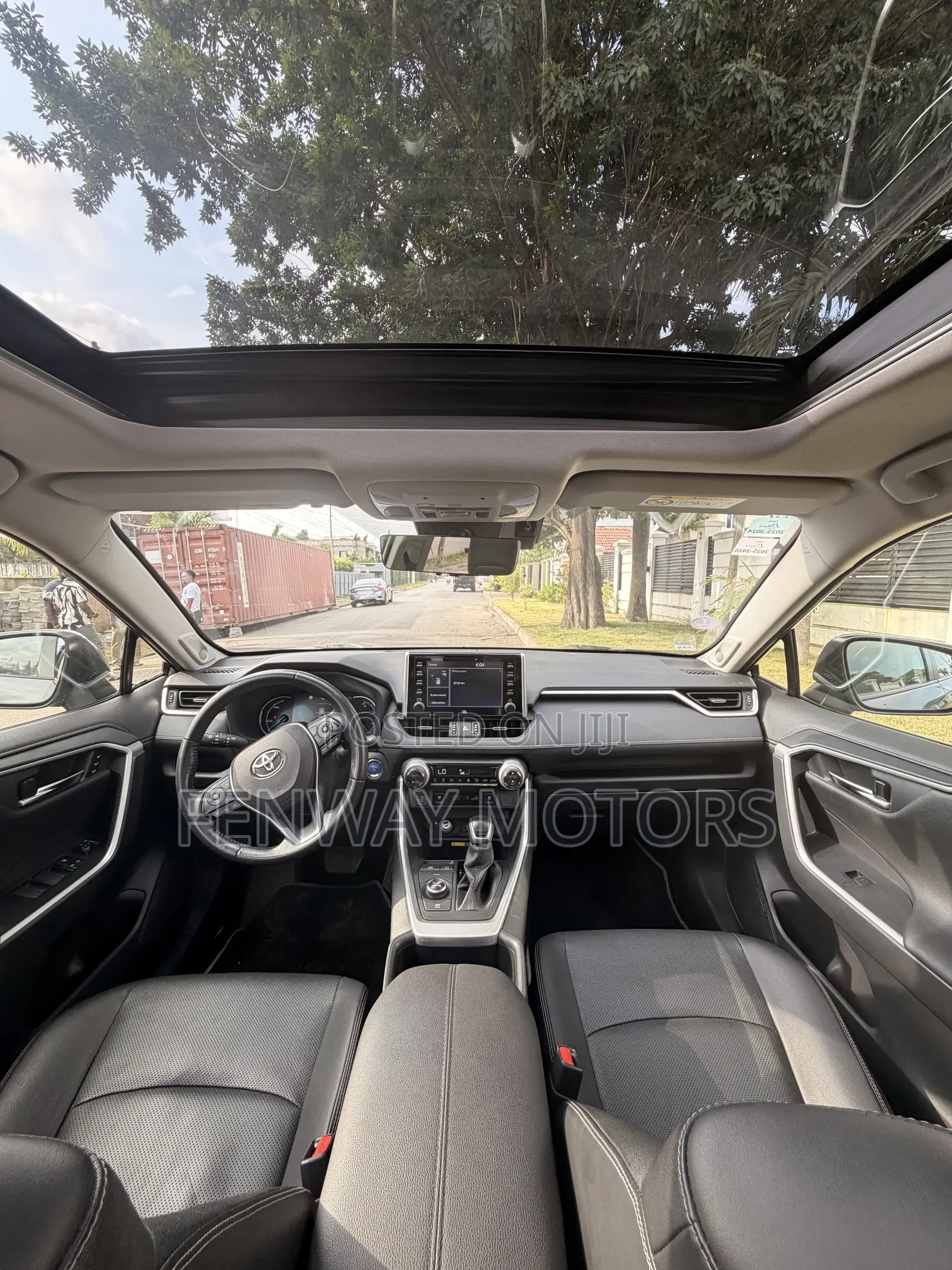 Toyota RAV4 XLE Premium 2022 Silver