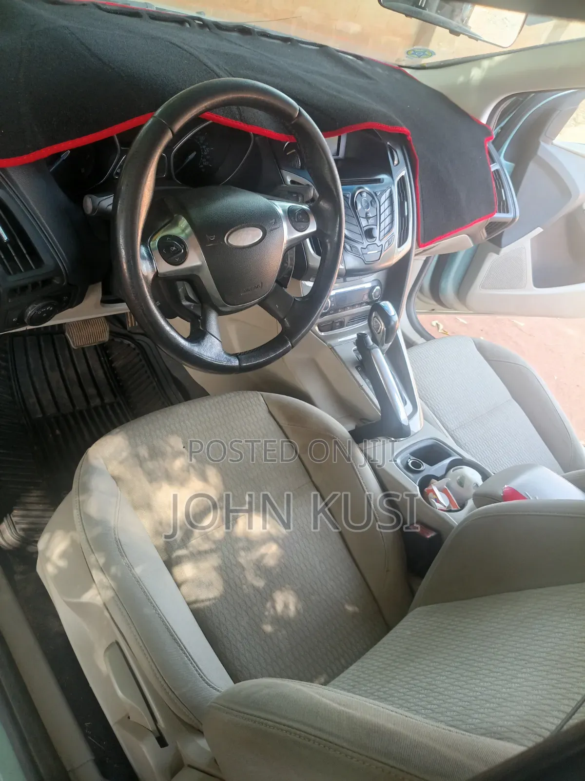 Ford Focus 2012 Green
