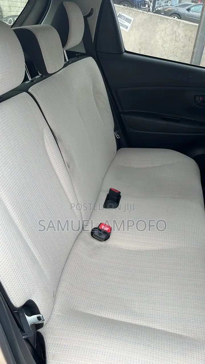 Toyota Vitz 1.3 FWD 5dr 2016 Brown