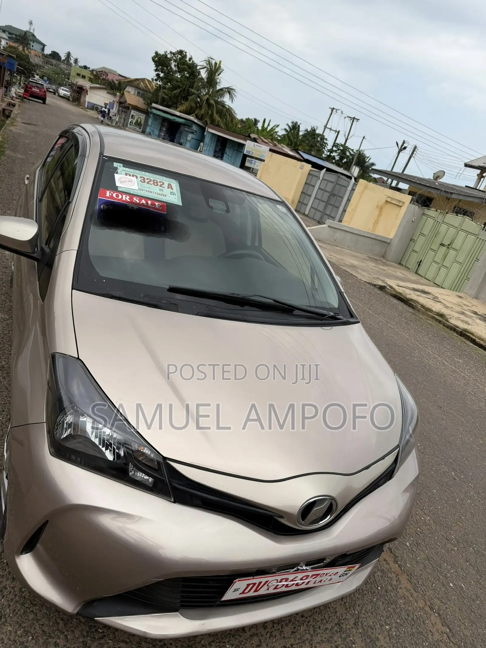 Toyota Vitz 1.3 FWD 5dr 2016 Brown