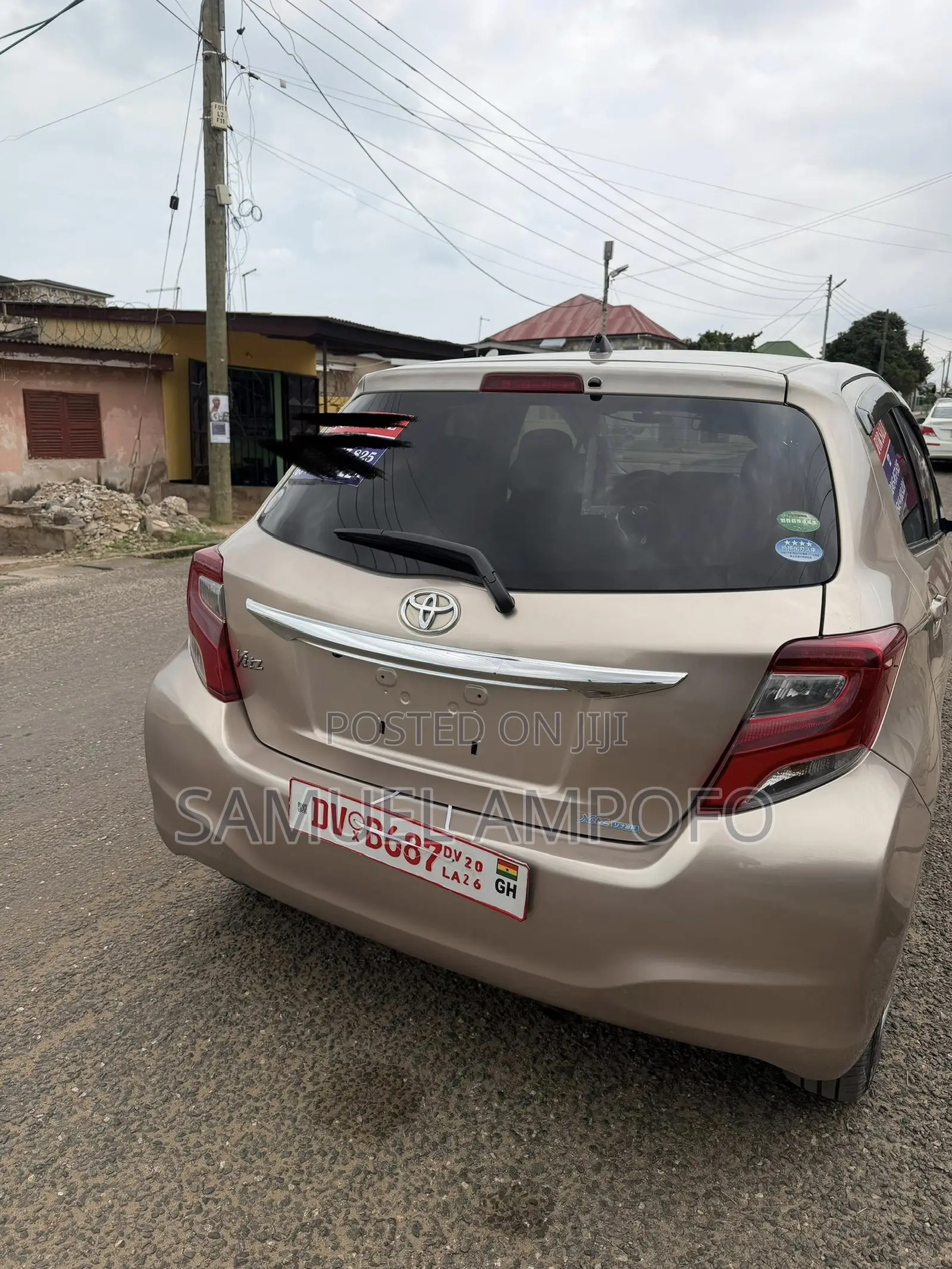 Toyota Vitz 1.3 FWD 5dr 2016 Brown