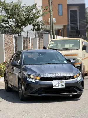 Kia Forte FE 2022 Gray